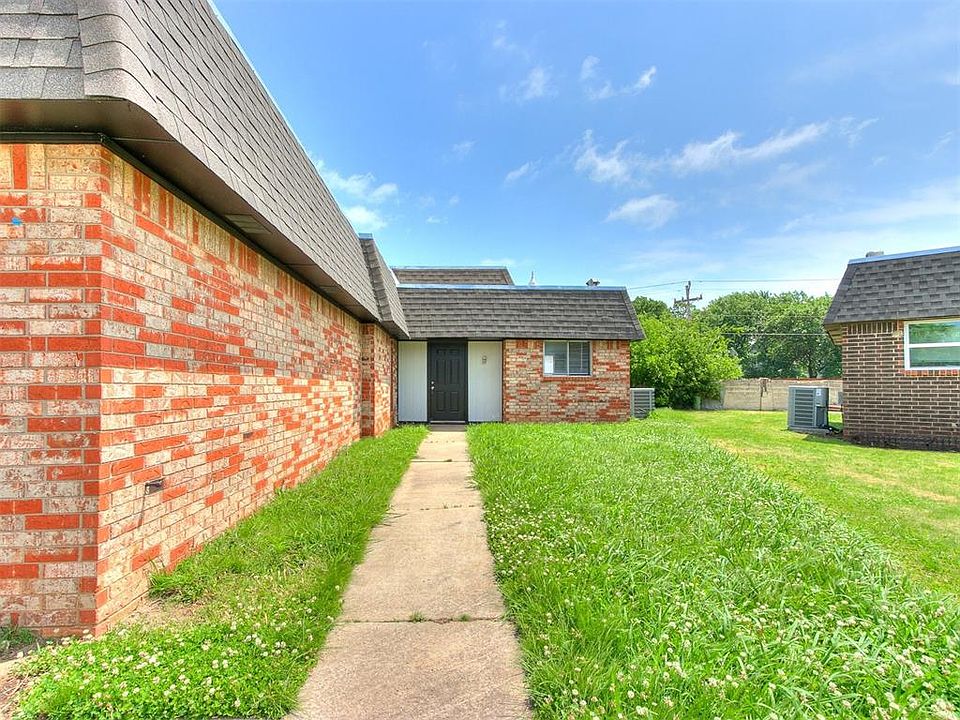 1st image of 101 Crawford Ct #103