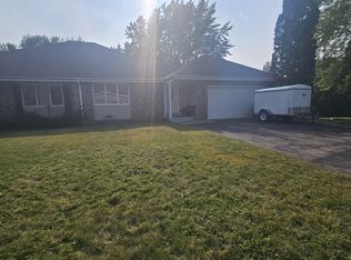 7250 Bagpipe Blvd, Eden Prairie, MN 55346