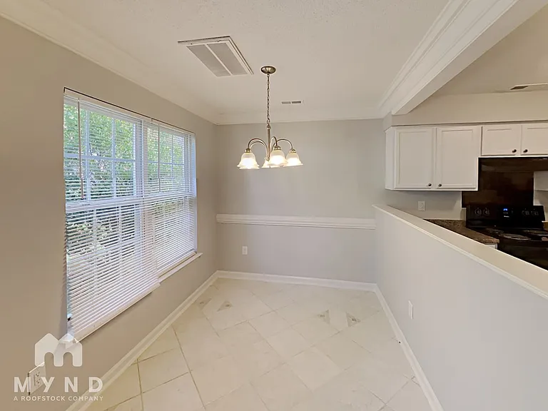 6 Yorkfield Ct — Photo 12