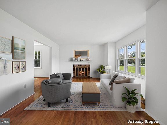 5th image of 2809 Beechwood Ln