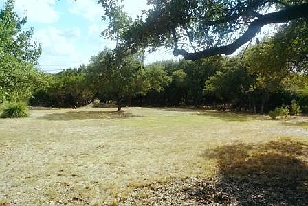 4th image of 326 Deer Cross Ln