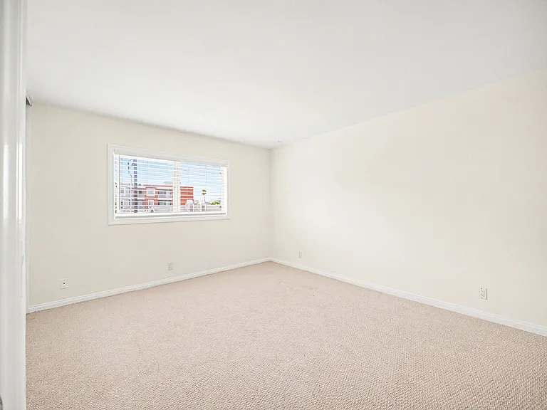 5224 Denny Ave #205 — Photo 23