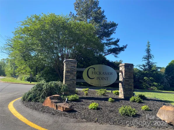 174 Pineneedle Dr, Westminster, SC 29693