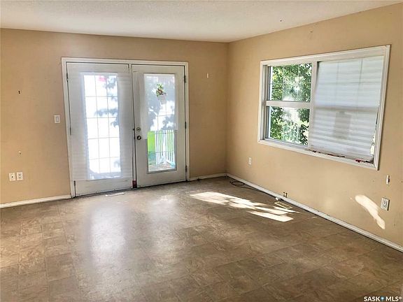 3rd image of 2158 Montreal St #14