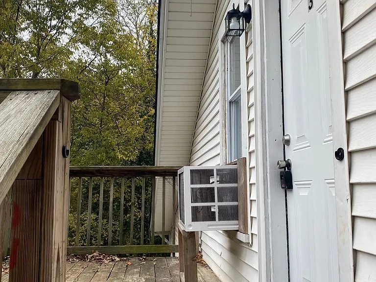 443 Greenwood Ave — Photo 6