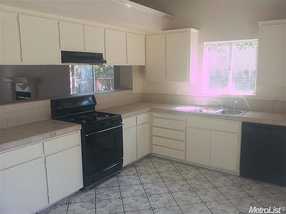 3rd image of 6319 Jackson Ave
