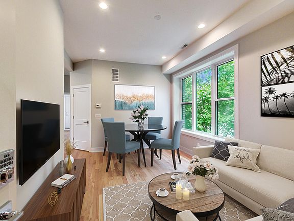4th image of 3534 W Wrightwood Ave #2R