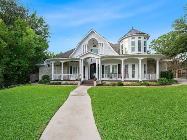 3028 Deerwood Dr, Waco, TX 76710