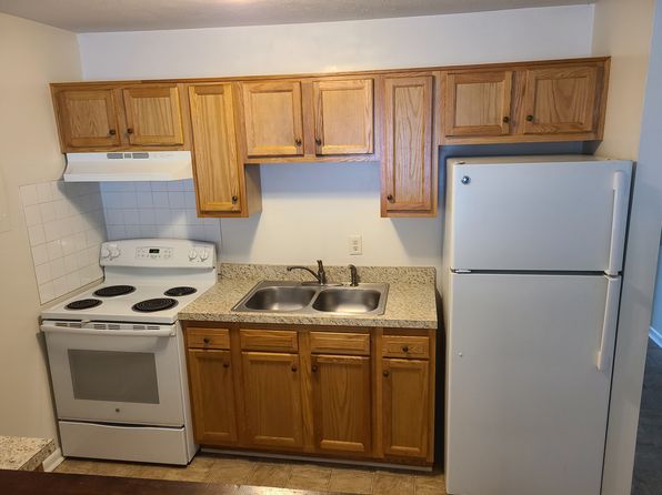 604 Colonial Ct #15