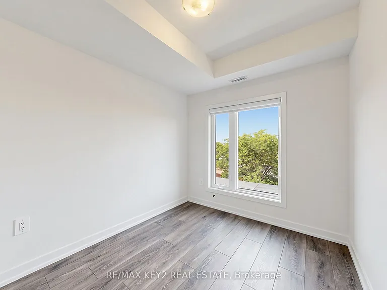 1670 Victoria Park Ave #213 — Photo 16