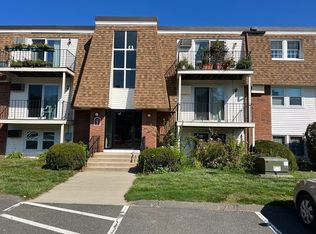 80 Damon Rd APT 7108, Northampton, MA 01060