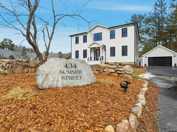 434 Sumner St, Stoughton, MA 02072