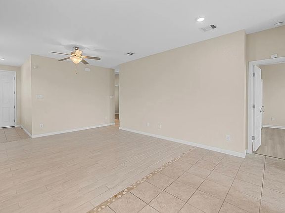 4th image of 14125 Fallsprings Way