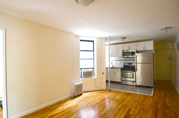 Rented by CITY SKYLINE REALTY INC | media 18