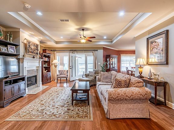 2nd image of 66 Wellington Colony Dr