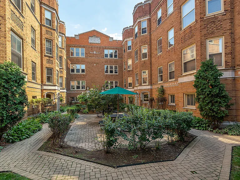 621 Washington Blvd #2S — Photo 1