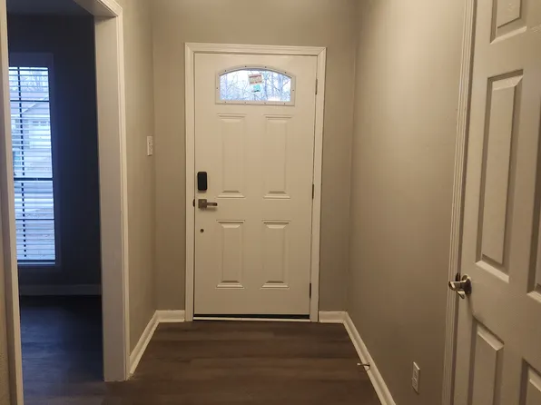 7 Patrick Henry Dr, White Hall, AR 71602