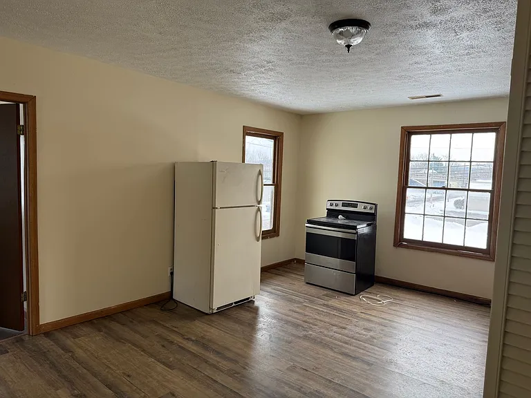 91 N Buena Vista St #B — Photo 3