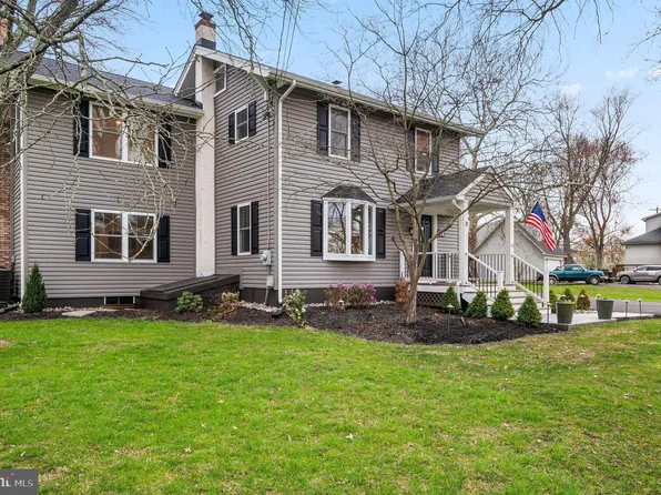 71 Sellersville Rd, Chalfont, PA 18914