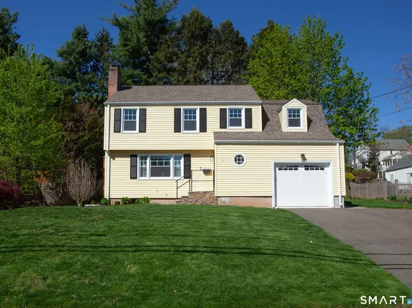 71 Riggs Avenue, West Hartford, CT 06107