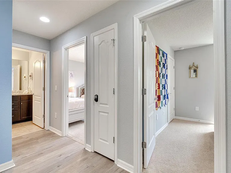 8827 Geneve Ct — Photo 46