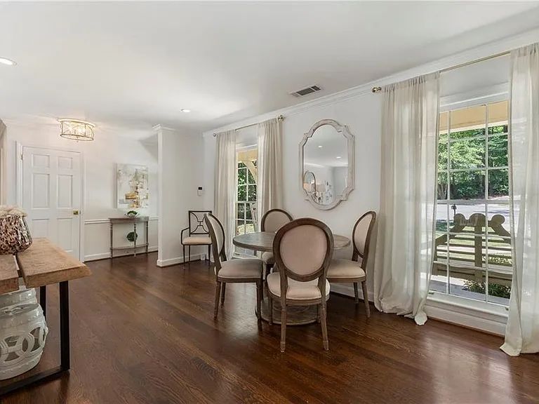 4770 Chatworth Ct — Photo 15