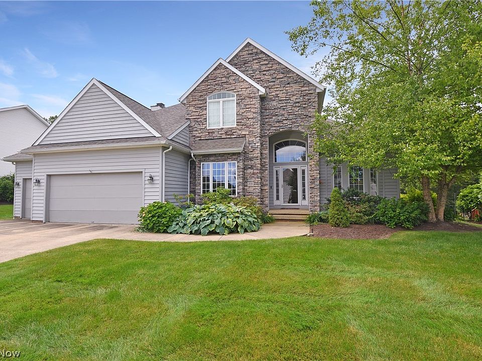 1st image of 715 Beacon Hill Dr