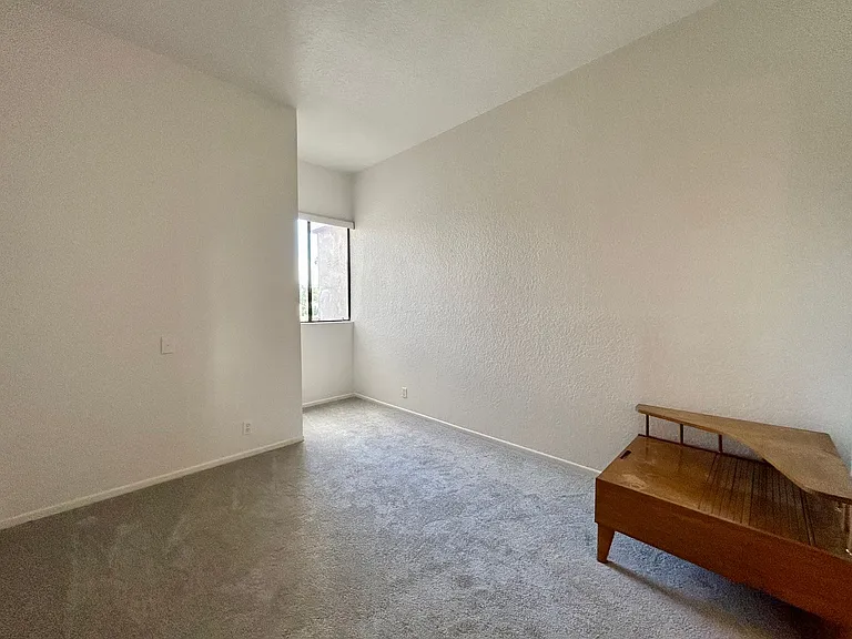 2601 S Broadmoor Dr #63 — Photo 17