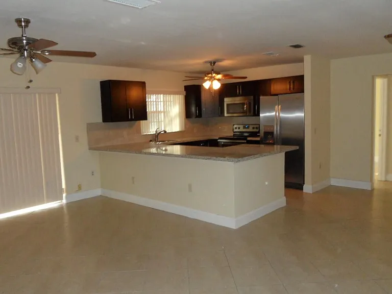 9100 NW 26th Pl — Photo 7