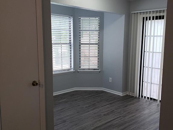 3rd image of 1327 Warrior Way