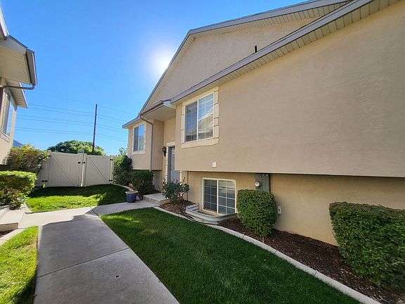 2nd image of 2902 Somerset Village Way