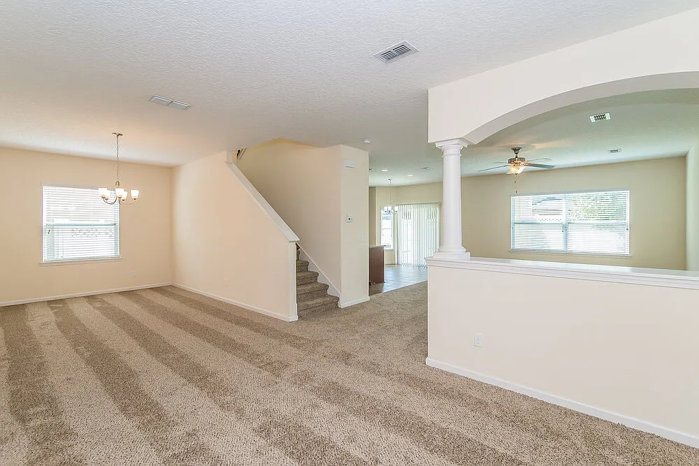 3 bed, 2.5 bath, 2455 sqft, $2,560 — Photo 3