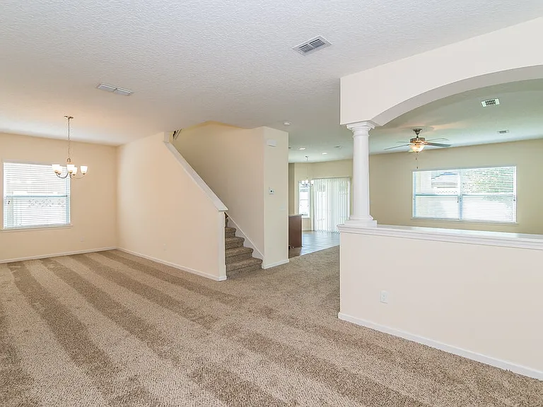 451 Forest Meadow Ln — Photo 3