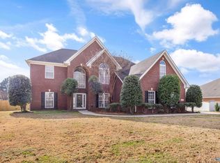 130 River Walk Trl, New Market, AL 35761