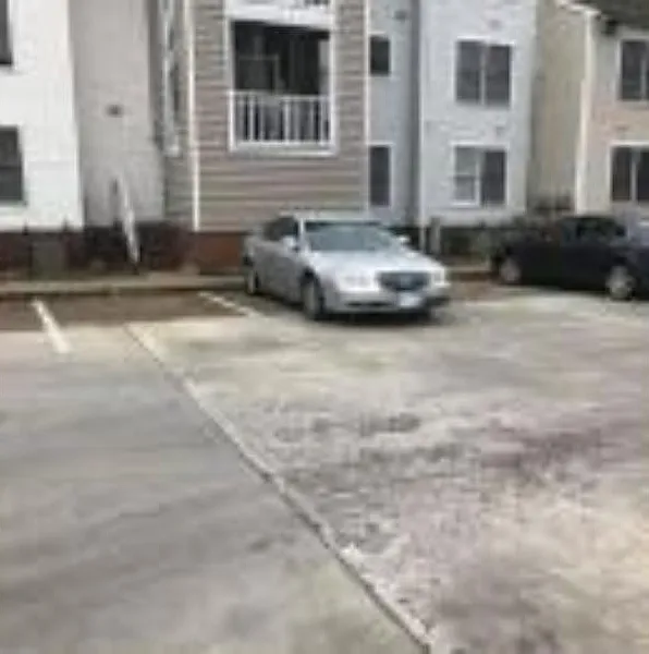 810 Court St — Photo 2