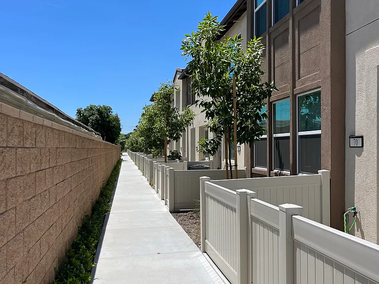 54 Harmony Dr — Photo 6