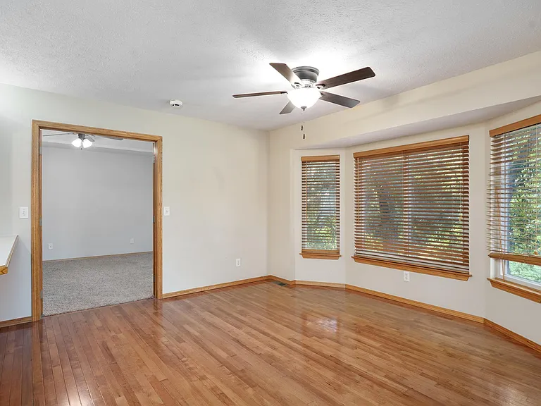 2062 W Willow Lakes Cv — Photo 30