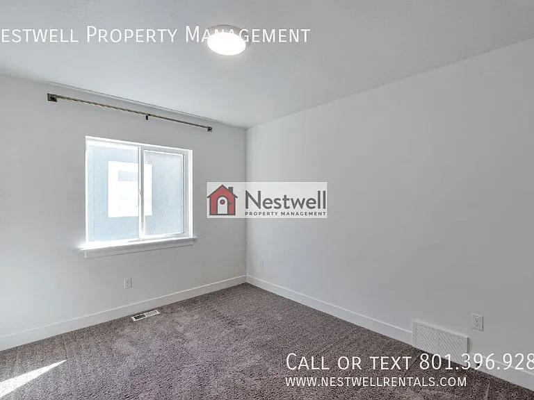 367 N 410 E — Photo 12