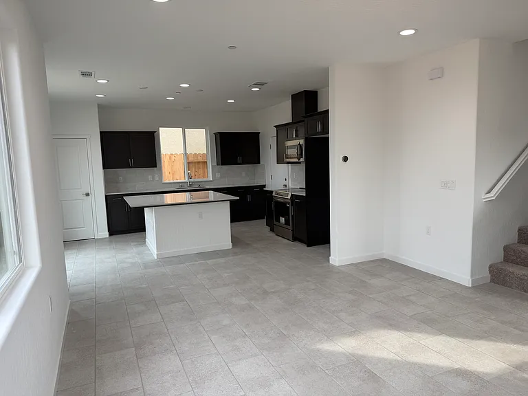 2858 E Tierra Dr — Photo 5