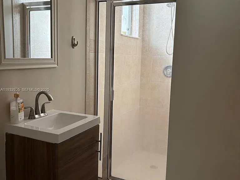 6320 SW 163rd Pl #6320 — Photo 5