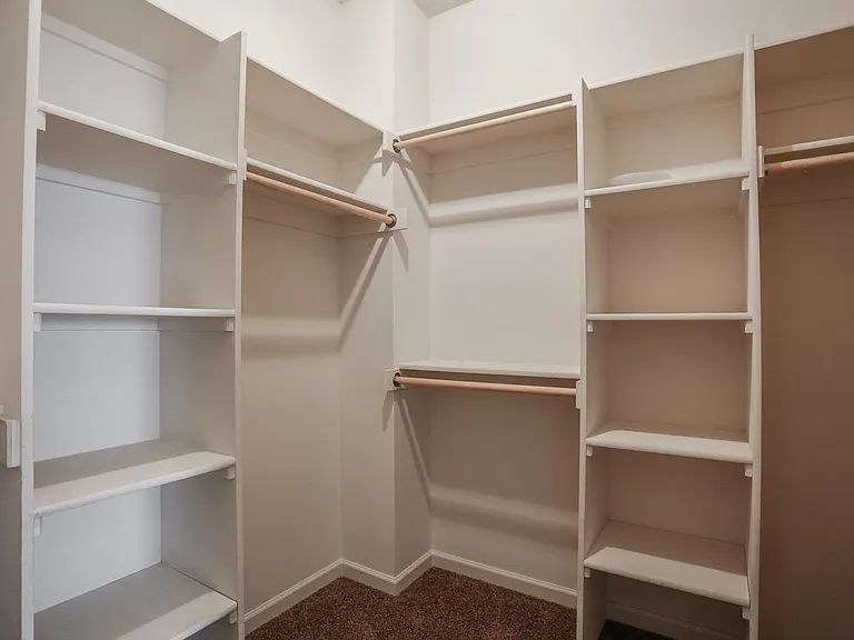 17020 Cypress St — Photo 17