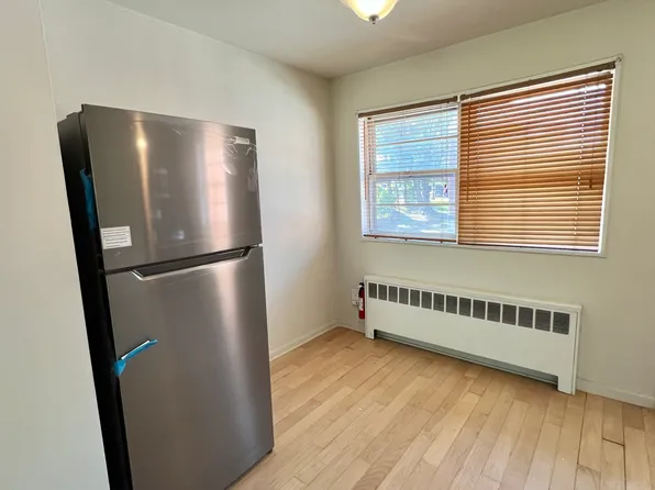 2401 6th Street image 8 of 18