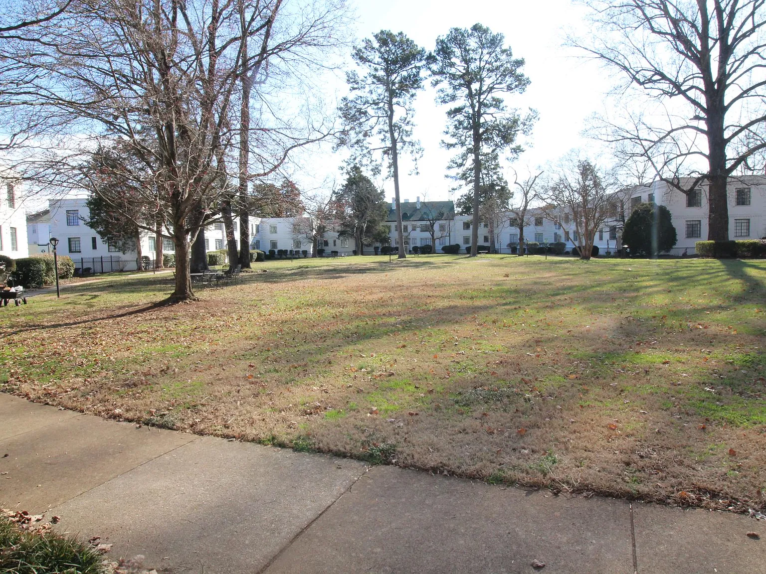 1700 N Elm St — Photo 3