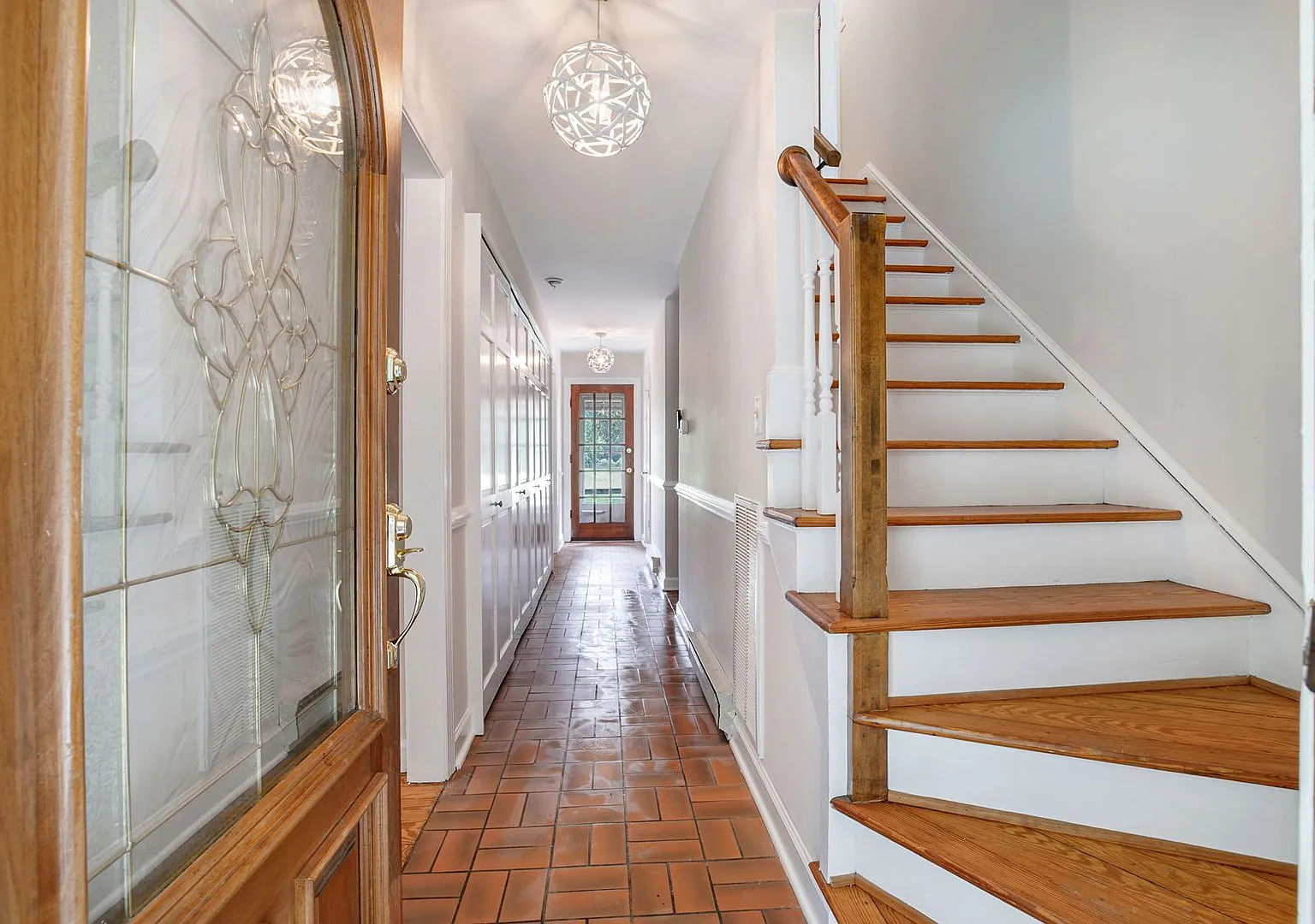 4 bed, 4.0 bath, 2391 sqft, $3,000 — Photo 4