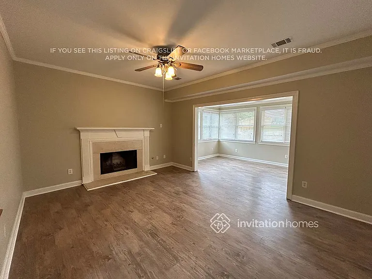 4399 Beacon Hill Dr SW — Photo 3