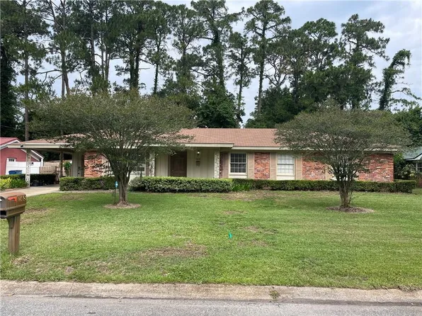 165 Fairway Oaks Dr, Brunswick, GA 31525