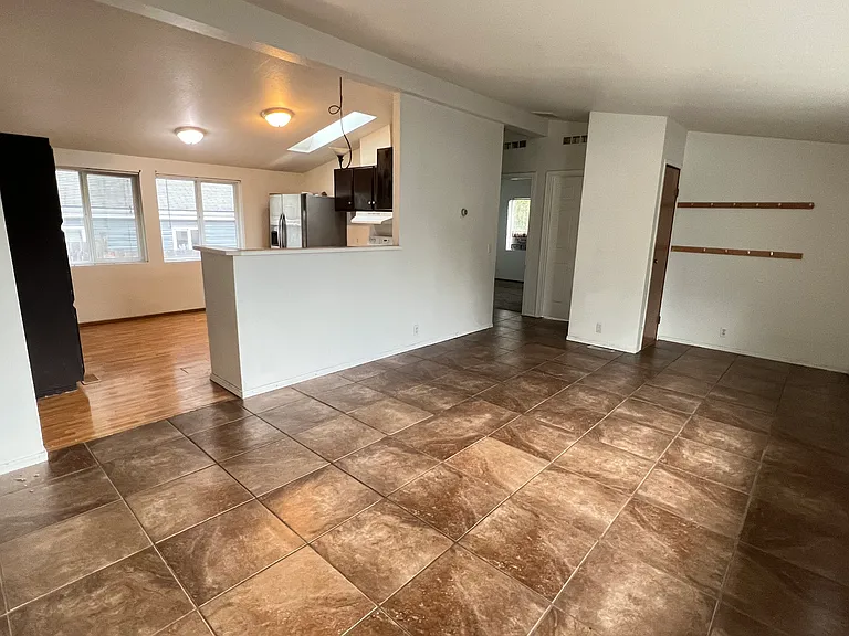 10110 217th Avenue Ct E — Photo 6
