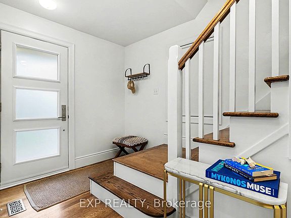 2nd image of 40 Epworth Ave