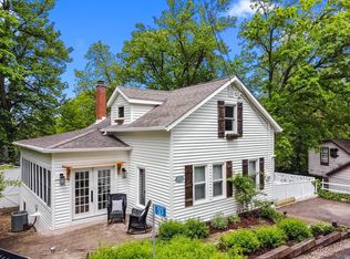 523 Oakwood Trl, Twin Lakes, WI 53181