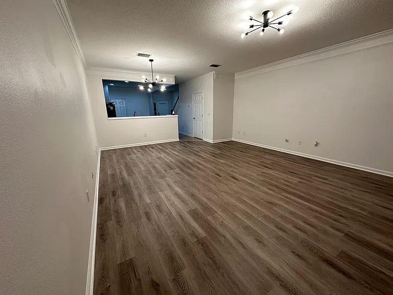 4223 Highwood Dr — Photo 15